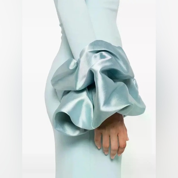 Solace London Talia off-the-shoulder crepe gown - Blue - (US 6 / UK 10) - Picture 5 of 5